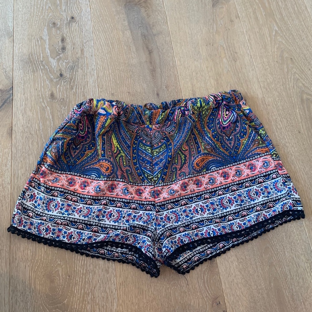 paisley elastic waist shorts